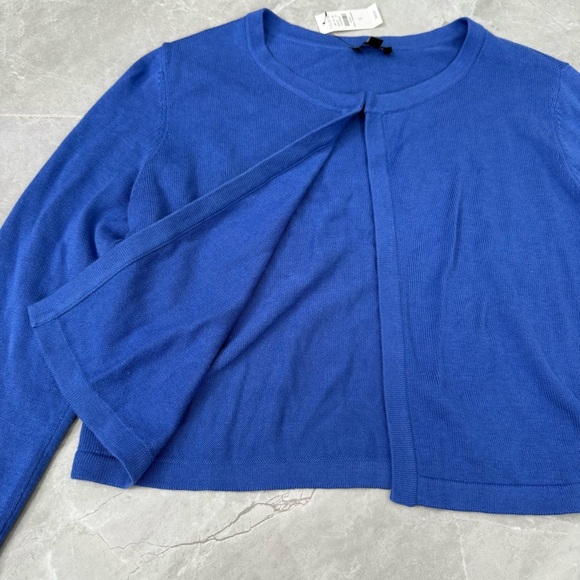 Women’s Talbots Cropped Hook & Eye Shrug Cardigan Sweater Small - Picture 4 of 15